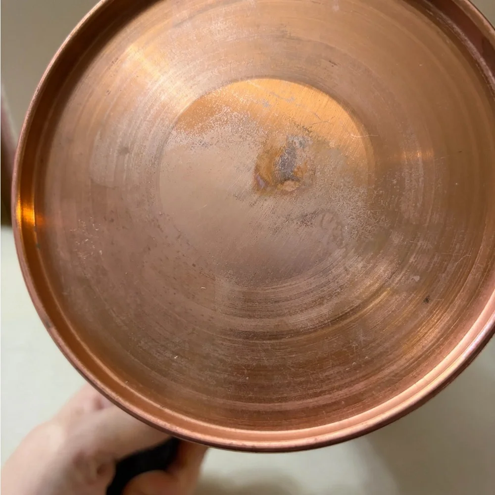 Vintage Copper pot without cap with Black Handle - Picture 4 of 8